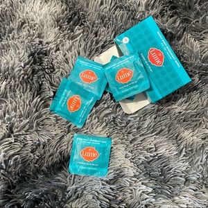 NWT! LUME Individual Moist Towelettes in Clean Cotton Vegan and Cruelty free